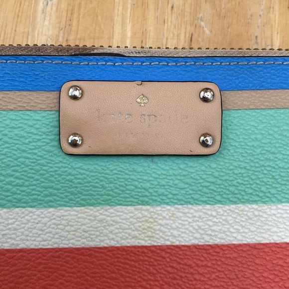 Kate Spade Large Wallet Zip Striped - Picture 2 of 15